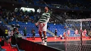 El Sporting noquea a Cartagena en los penaltis y 'acerca' al Barça a Europa