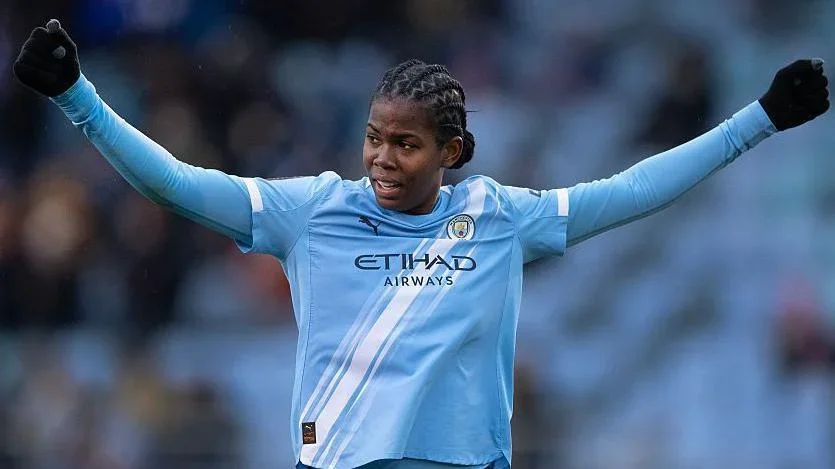 Khadija Shaw celebrates during a Manchester City game